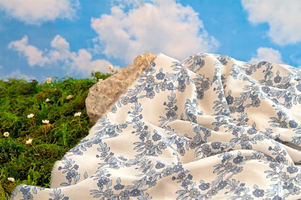 The-Flower-Fields-Fabric-5-fabric-collection-maureen-cracknell