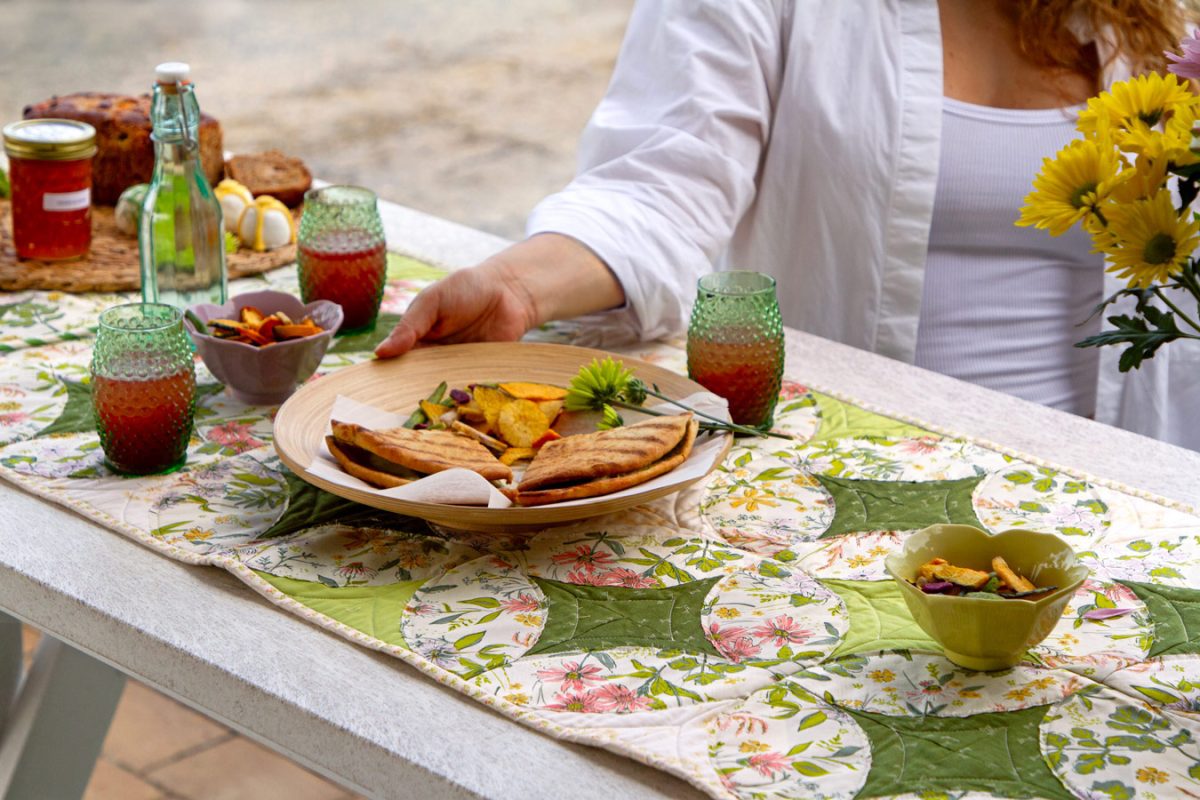 Midsummer_Table-Runner-1